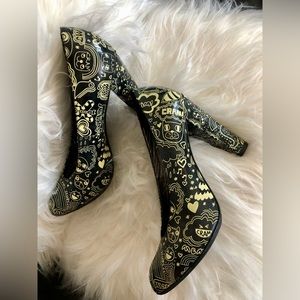 Marc by Marc Jacobs Graffiti Patent Leather Heels.